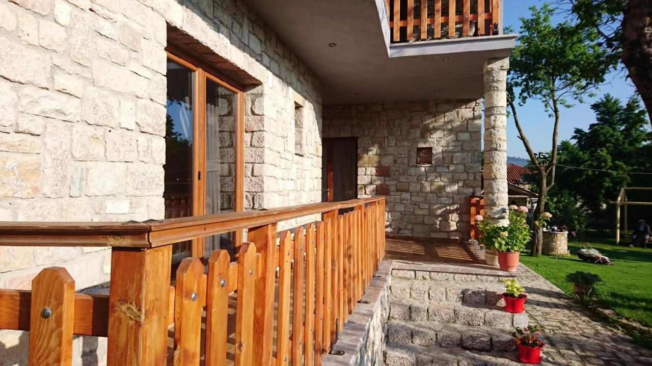 Bujtina Shkodrani Bed & Breakfast Voskopoje Exterior photo
