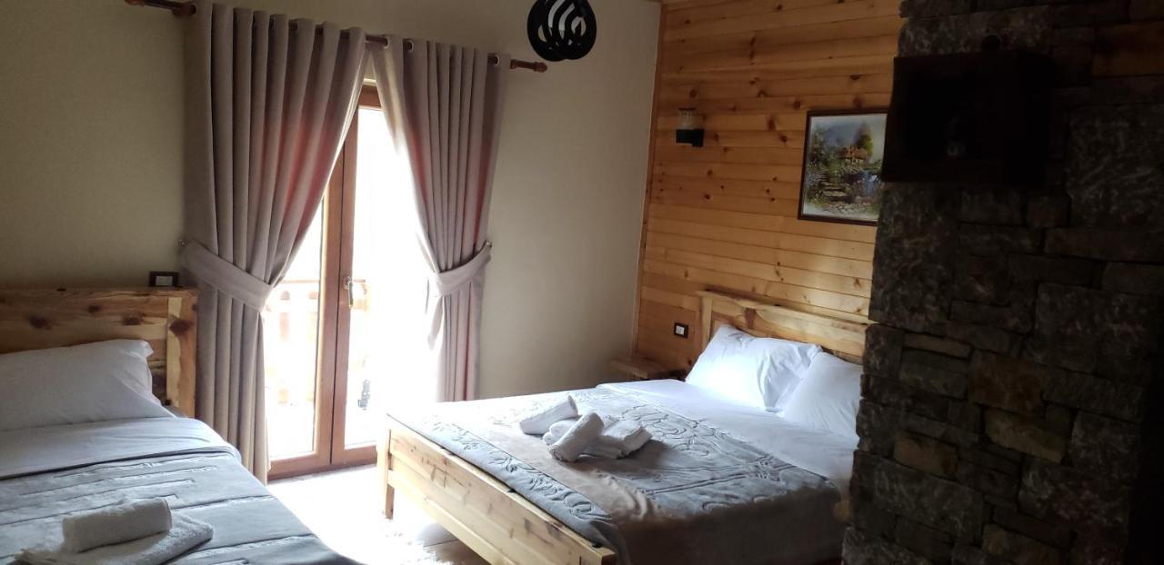 Bujtina Shkodrani Bed & Breakfast Voskopoje Exterior photo